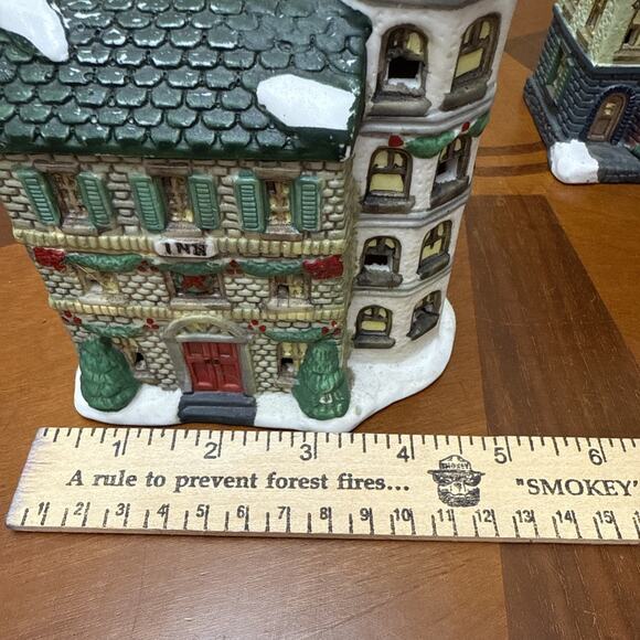 Set of 2 Trim A Home 1994 Christmas Village Buildings Inn & Tavern - Picture 8 of 10